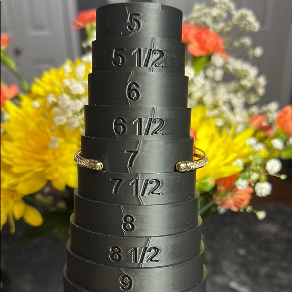 Elegant Gold and Sparkling Bangle Bracelet Dainty - Picture 6 of 8